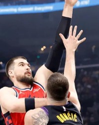 快船配角熬出头了！祖巴茨+柯林斯统治级表现，替补还有3支点！