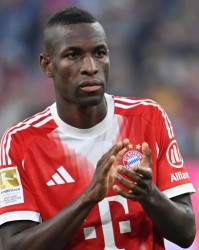 星空体育登录入口-罗马诺和莫雷托：拜仁不会买断杰克逊、米兰、尤文和那不勒斯有意